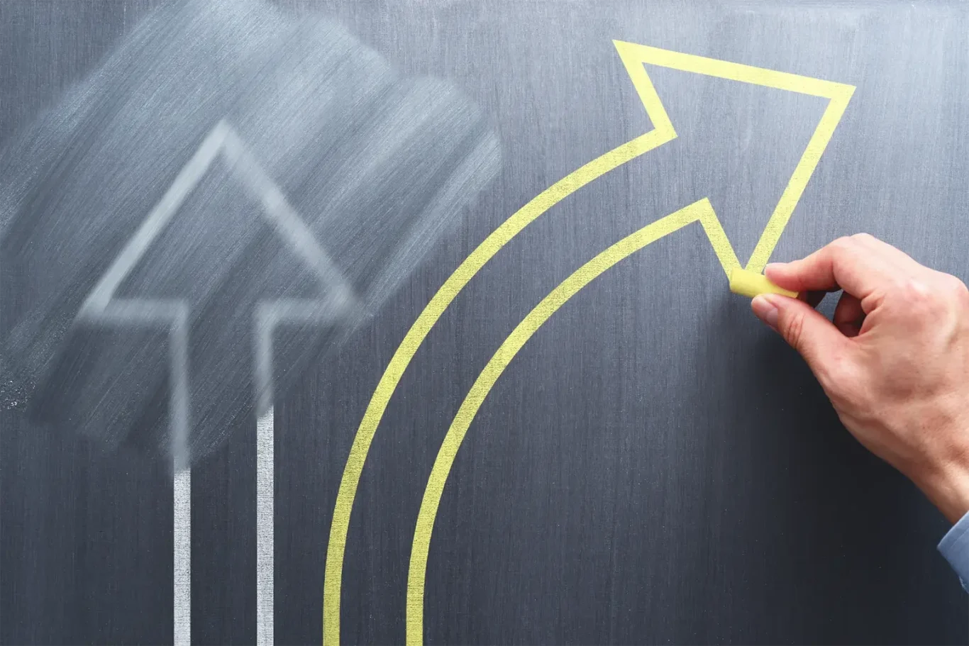 TRANSFORMATION DES PRATIQUES Flèche changement de direction